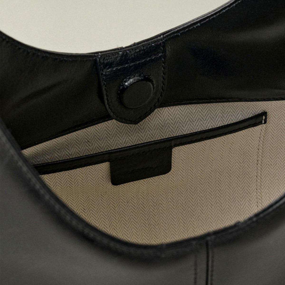 Vintage Underarm Wanderer Bag